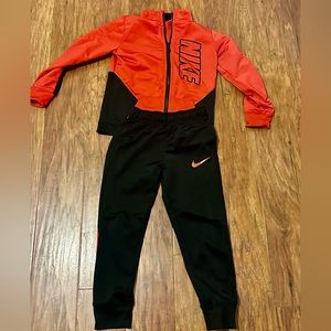 Nike jogging set